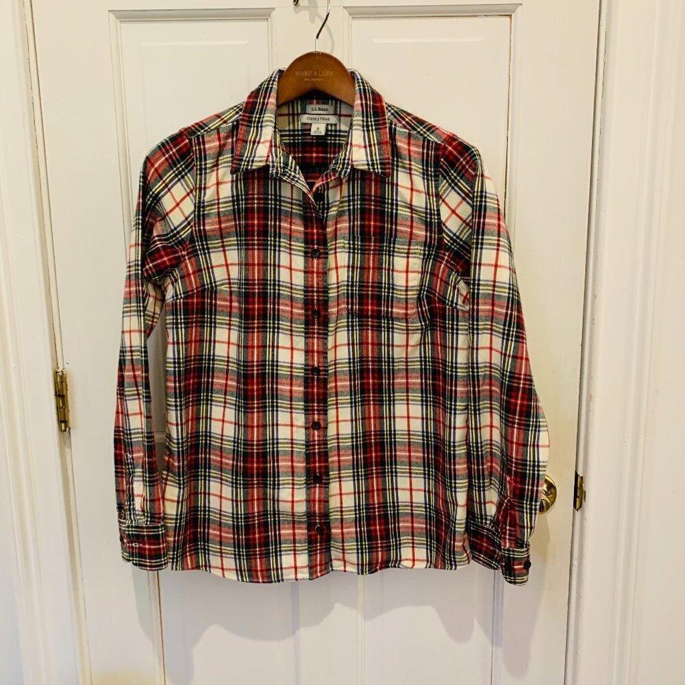 L.L Bean Women's Heavy Flannel Shirt Size M 100% Organic Cotton Long Sleeve